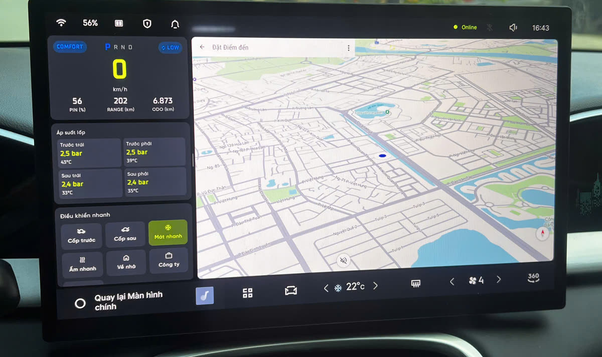 Google Maps đặt điểm đến – Bản đồ Google Maps toàn màn hình bên phải, thông tin xe và nút Về nhà, Công ty luôn sẵn bên trái.